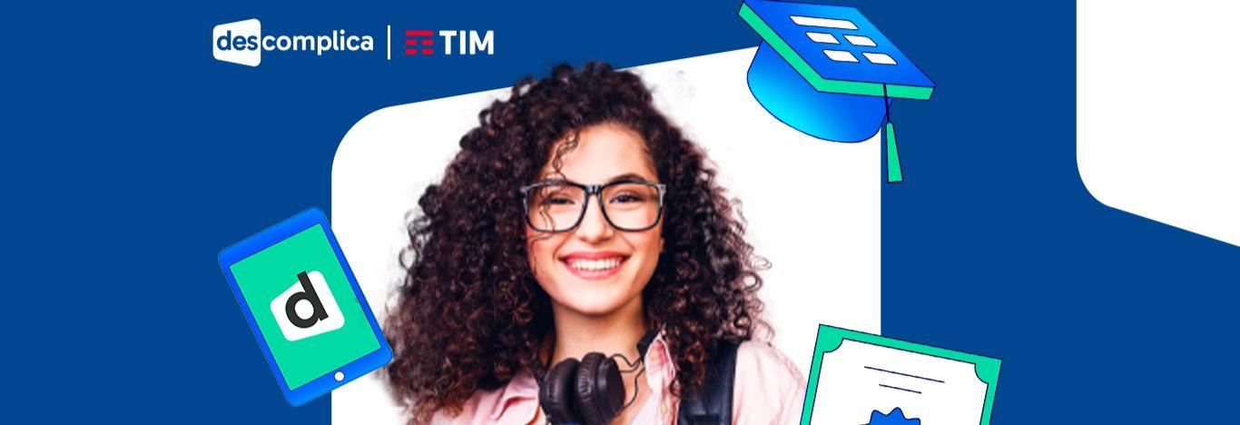 mulher sorrindo para ilustrar o conteúdo sobre a parceria da Descomplica e TIM